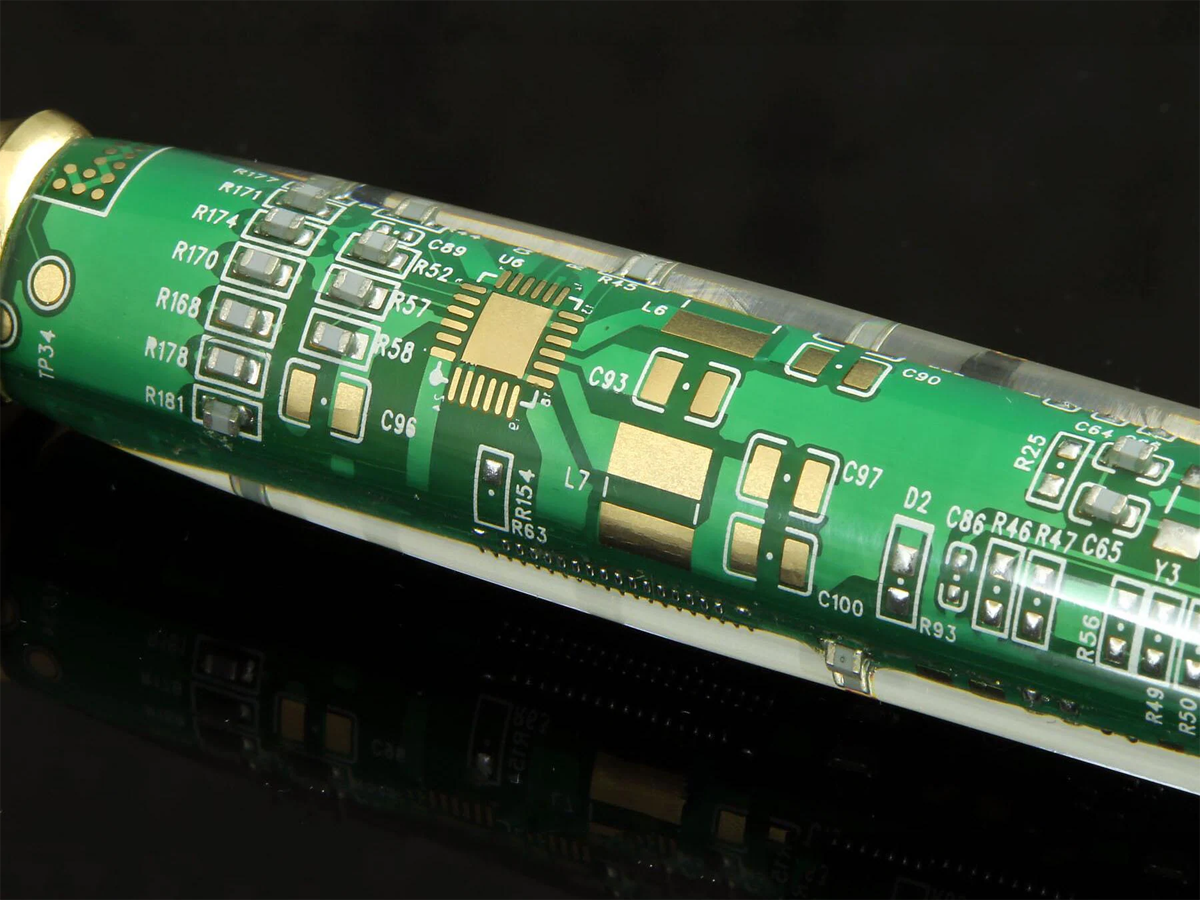 Voltaic Razor with Circuit Board - Handmade in Ireland, Gillette Fusio ...
